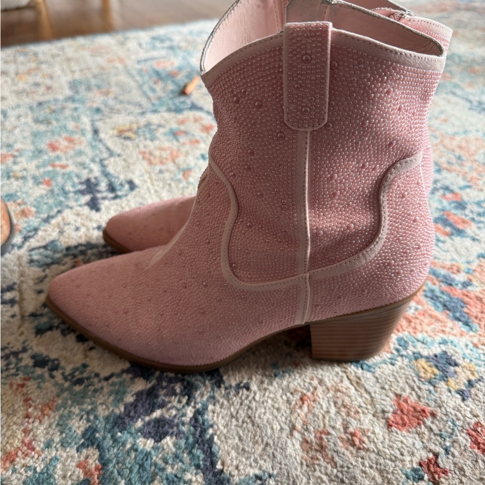 MIA Pink Textured Heeled Boots